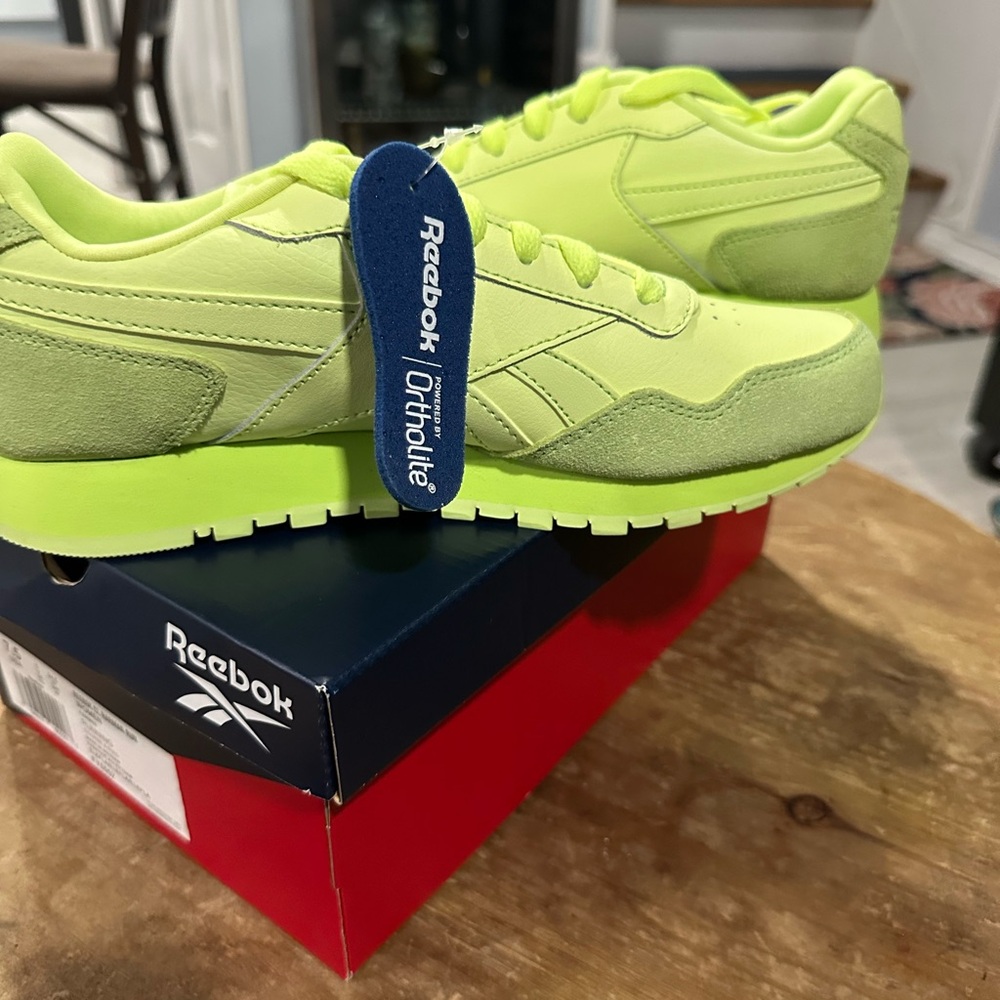 Reebok Neon Green Sneakers - Picture 2 of 4